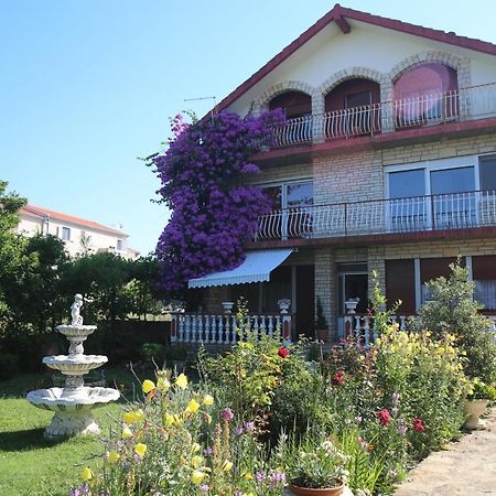 Apartment Michelle Бибине Екстериор снимка