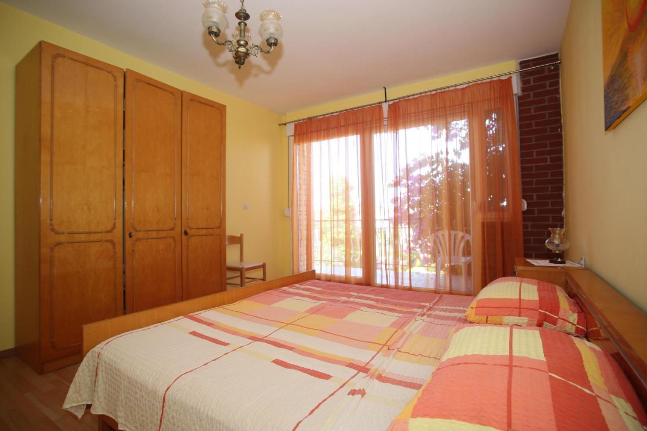 Apartment Michelle Бибине Екстериор снимка