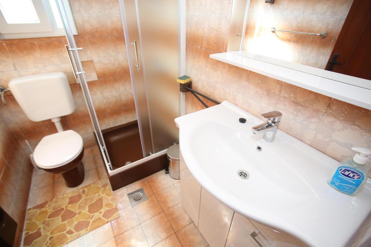 Apartment Michelle Бибине Екстериор снимка