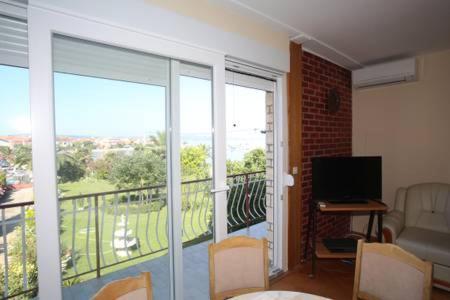 Apartment Michelle Бибине Екстериор снимка